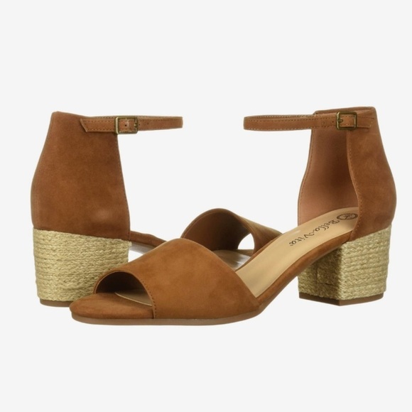 Bella Vita | Fable Quarterstrap Sandals In Biscuit Suede Size 7.5 WIDE NEW - Picture 9 of 9